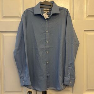 Con.struct Men’s Slim Fit Button Down Shirt, Size M. Light Blue & White. NWT.